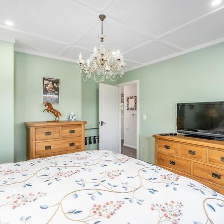 Bayview Valley Lodge Bed & Breakfast Whitianga Zewnętrze zdjęcie